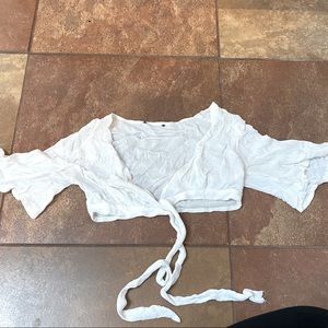White large sleeve tied crop top